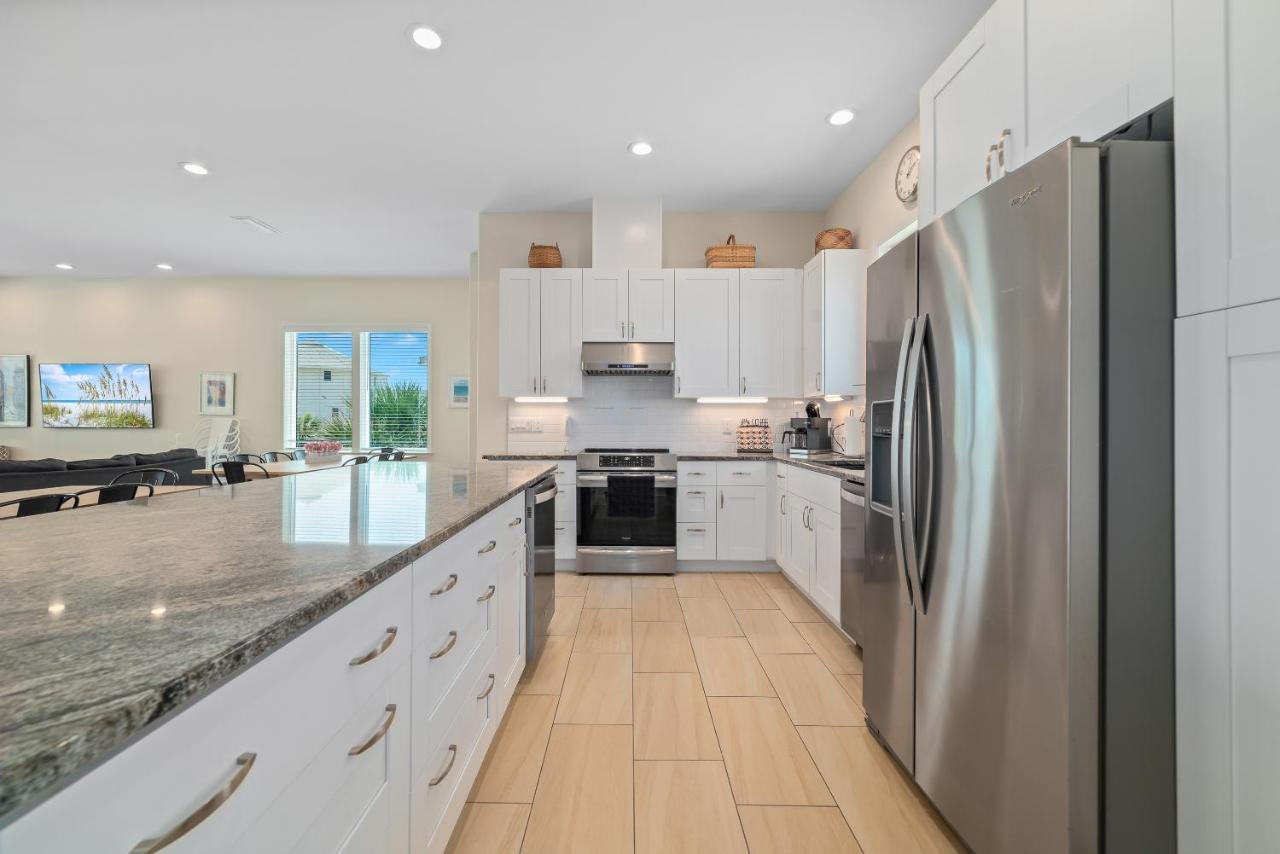 New Gulf Front With Game Room Family Friendly! Gulf Breeze Exterior photo