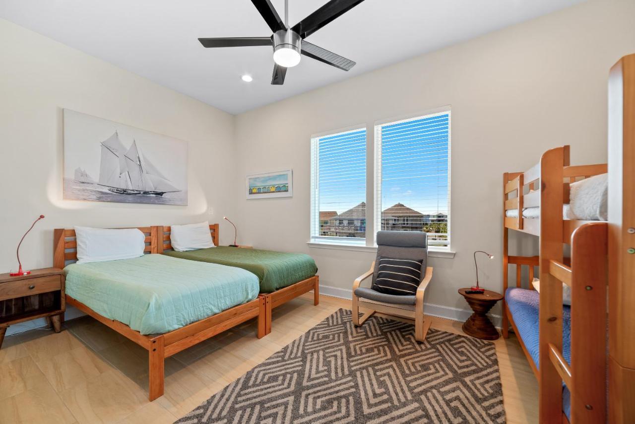 New Gulf Front With Game Room Family Friendly! Gulf Breeze Exterior photo